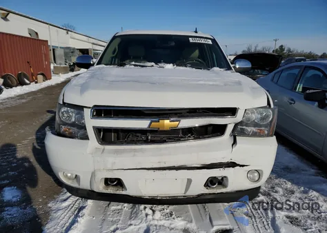 2013 Chevrolet Suburban K1500 Ltz from USA, damaged, VIN 1GNSKKE7XDR330256